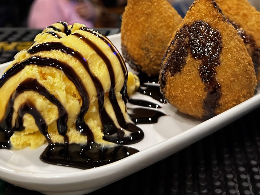 Coxinha de Nutella com sorvete